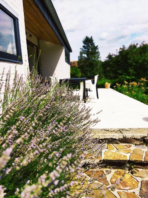 Le Clos Des 3 - Vacances Avec Vue En Ardennes A 5 Kilometres De La Roche - Maison De 90 M2 Avec Chambres - Avec Magnifique Jardin Rendeux Exterior foto